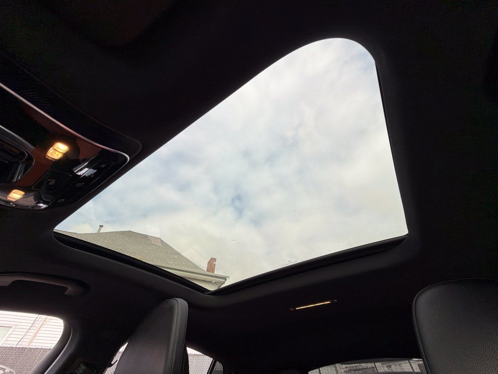 Used 2024 Mercedes-Benz GLC 300 4MATIC image 41