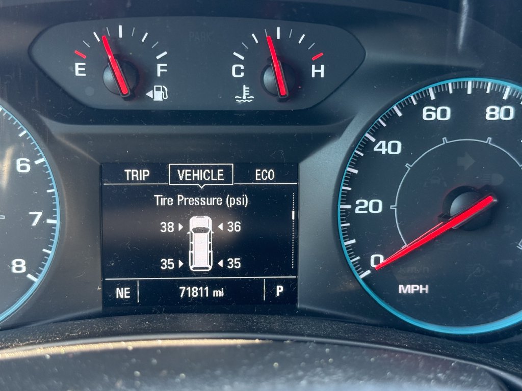 Used 2021 Chevrolet Equinox LS w/ LPO, Blackout Package FWD image 21