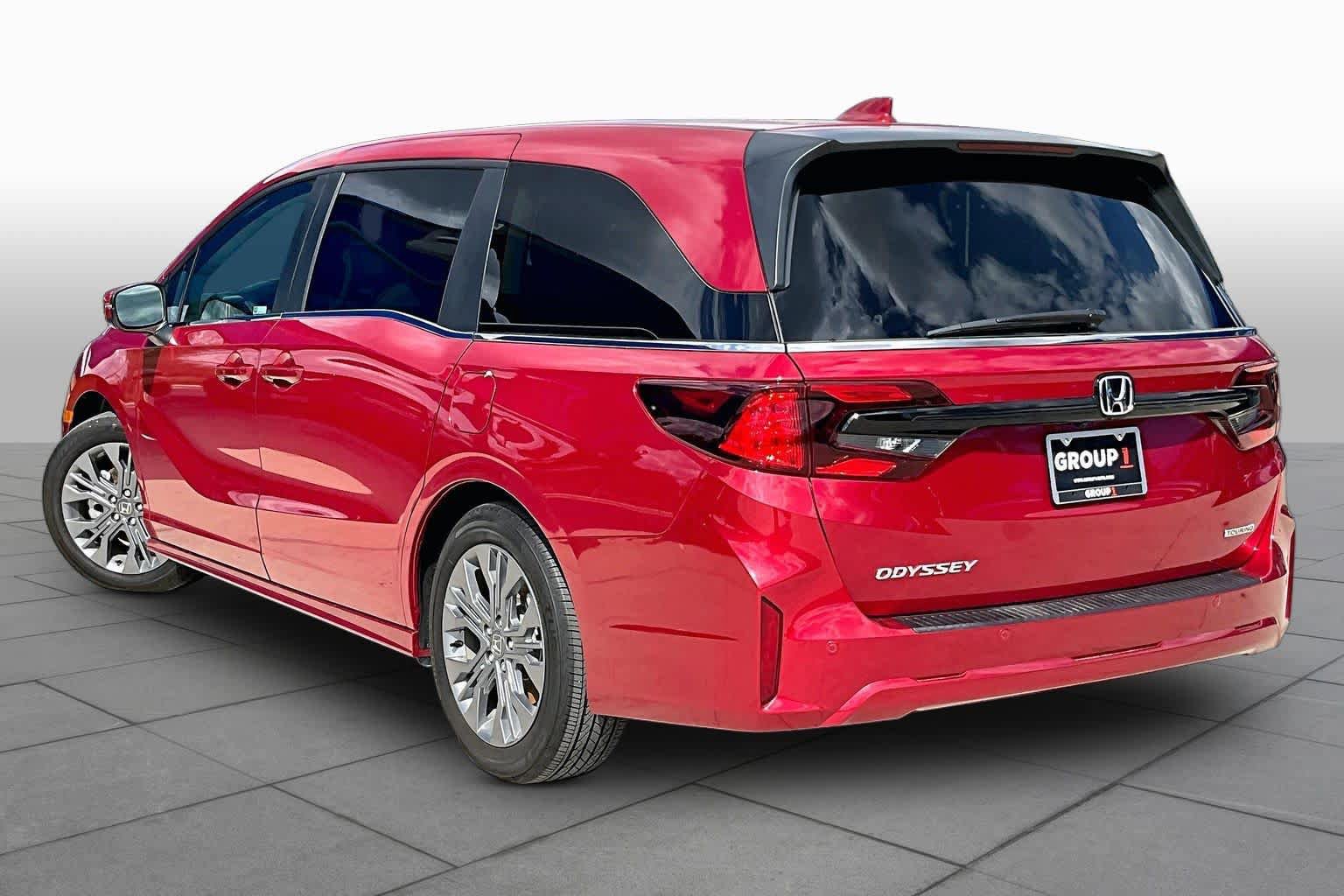 Used 2026 Honda Odyssey Touring image 12