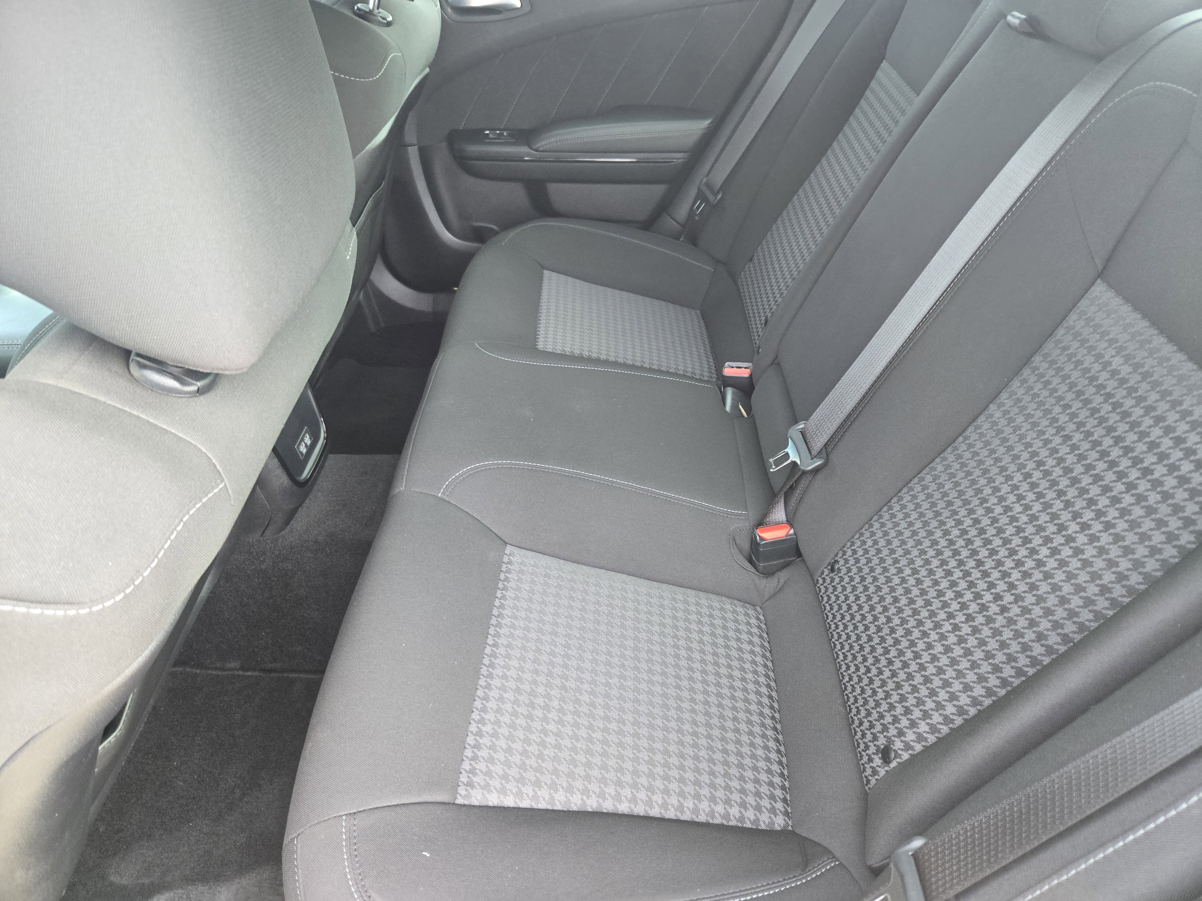 Used 2021 Dodge Charger R/T w/ Blacktop Package image 29