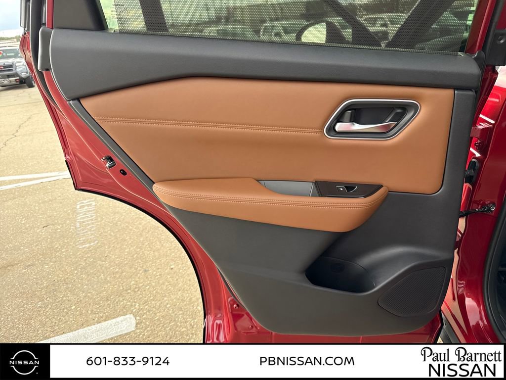 New 2026 Nissan Rogue Platinum image 27