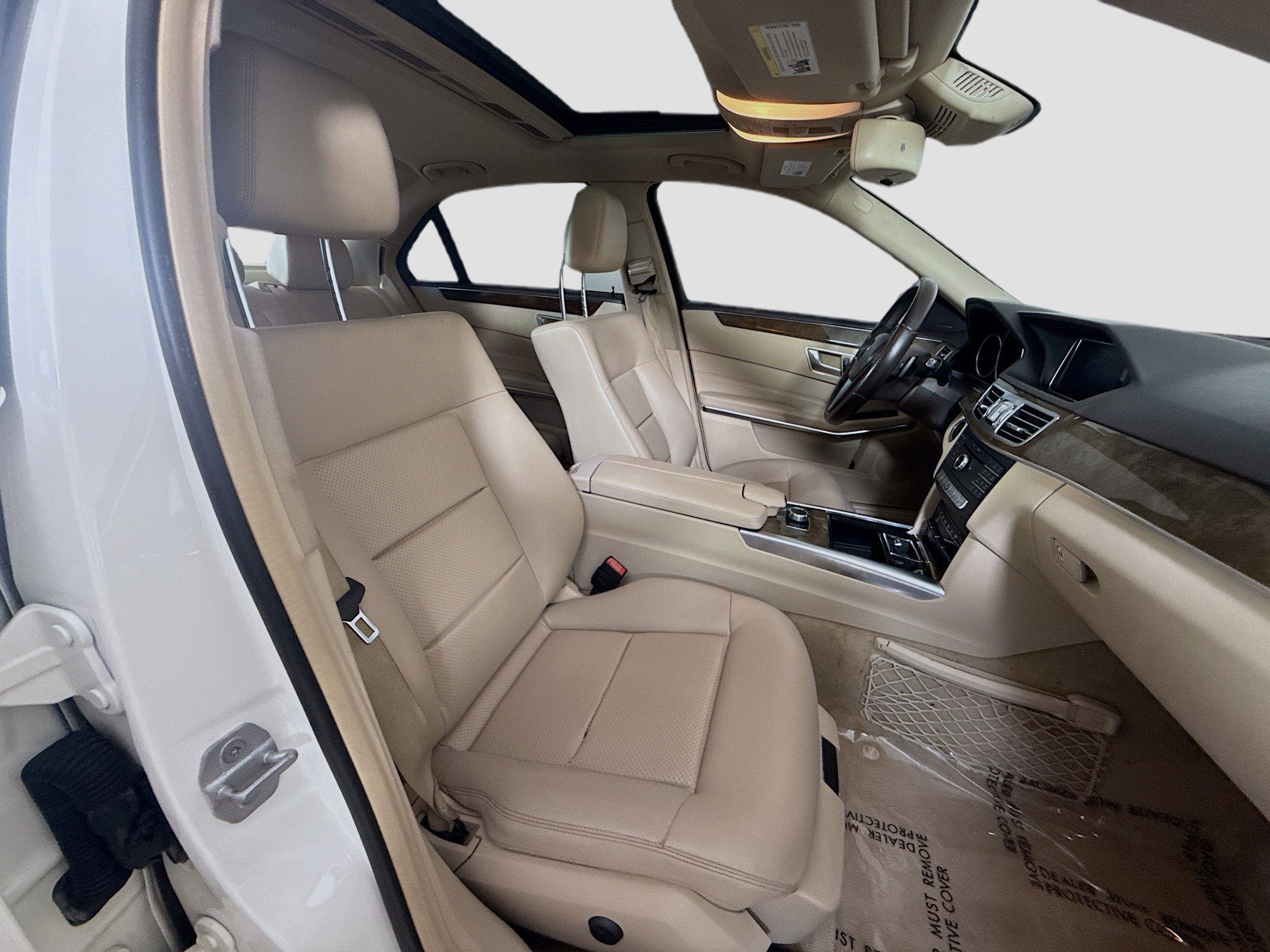 Used 2016 Mercedes-Benz E 350 Sedan w/ Premium Package image 28