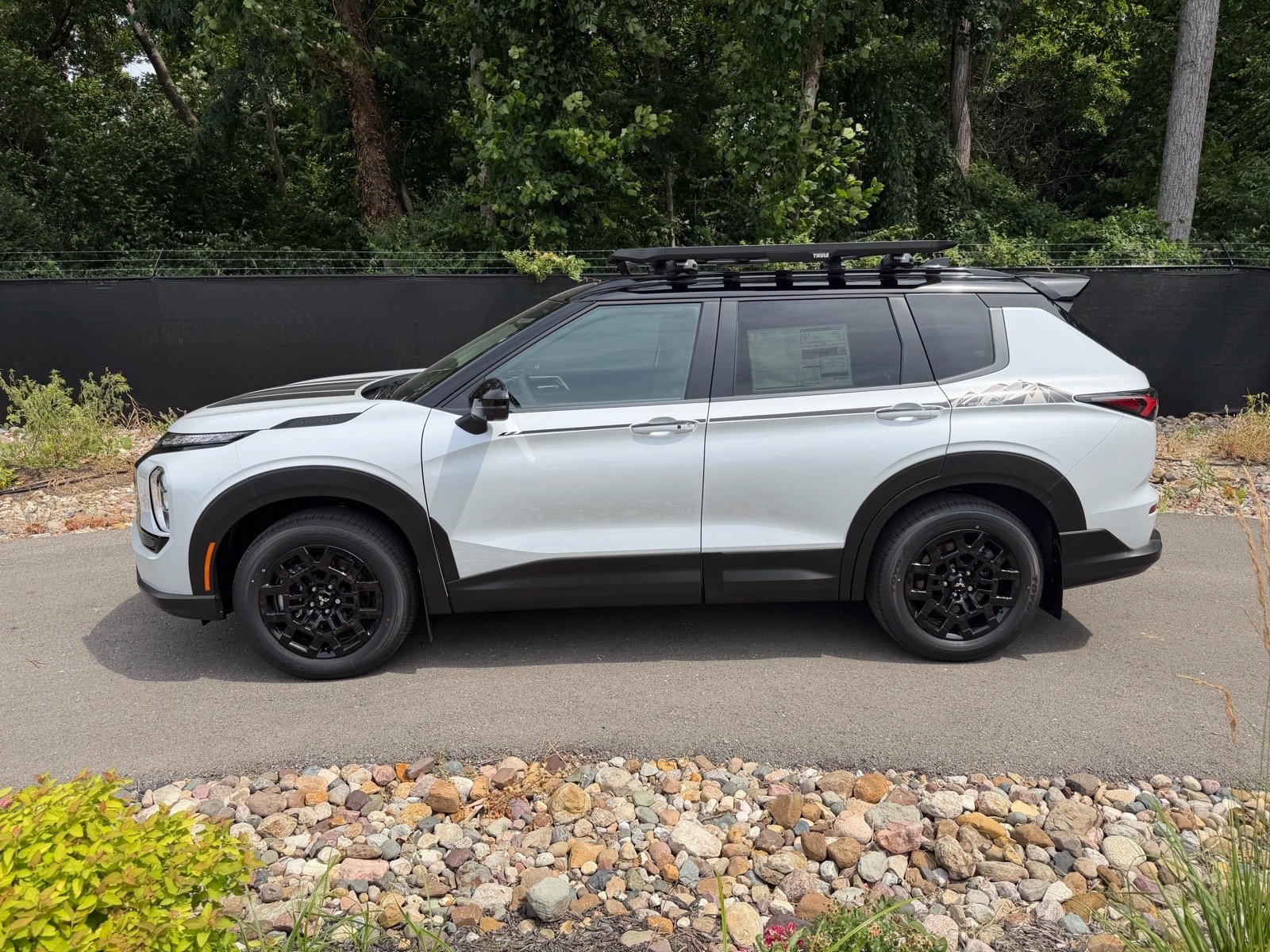 New 2026 Mitsubishi Outlander AWD image 2