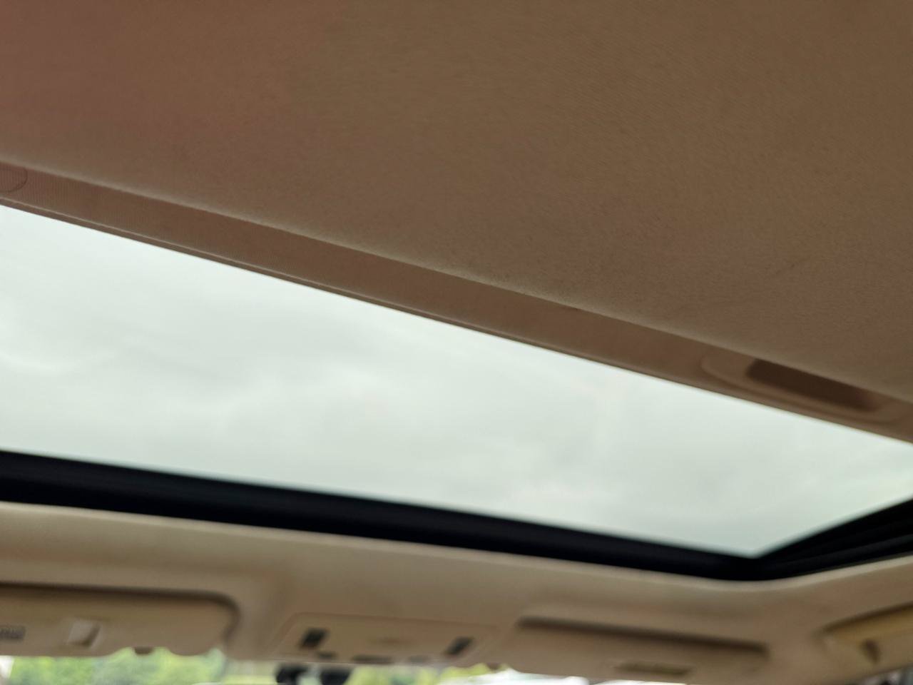 Used 2014 Lexus ES 350 w/ Luxury Package FWD image 21
