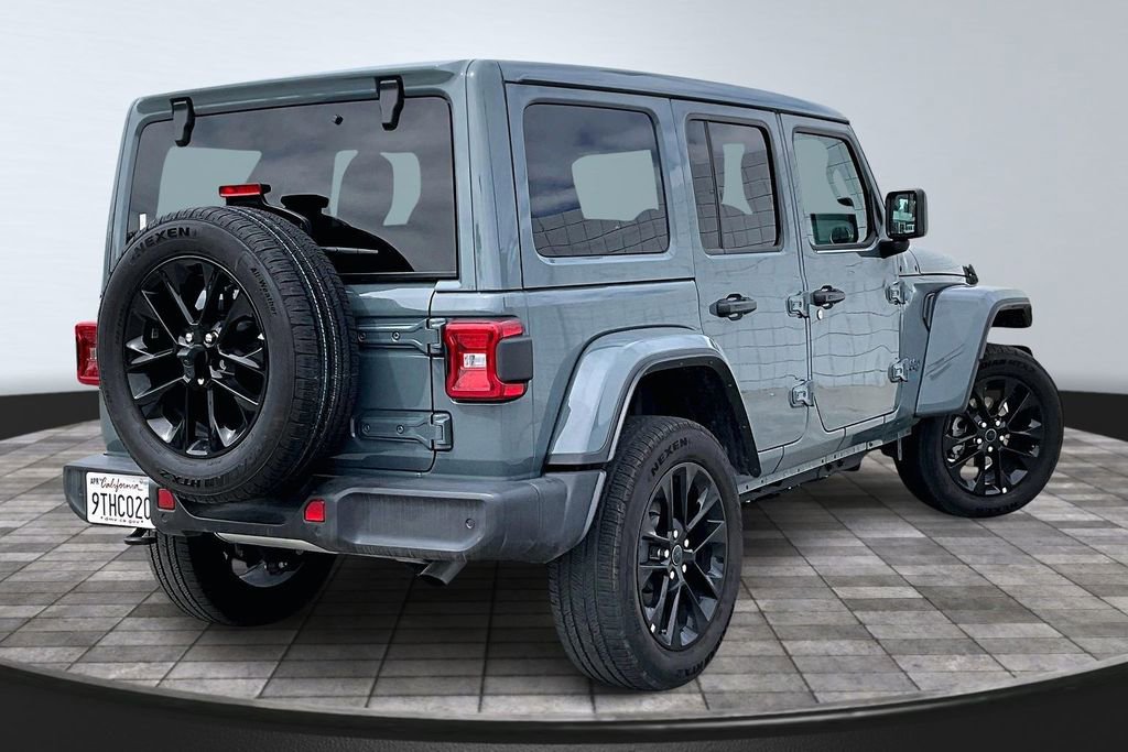 Certified 2025 Jeep Wrangler Unlimited Sahara w/ Safety Group image 22