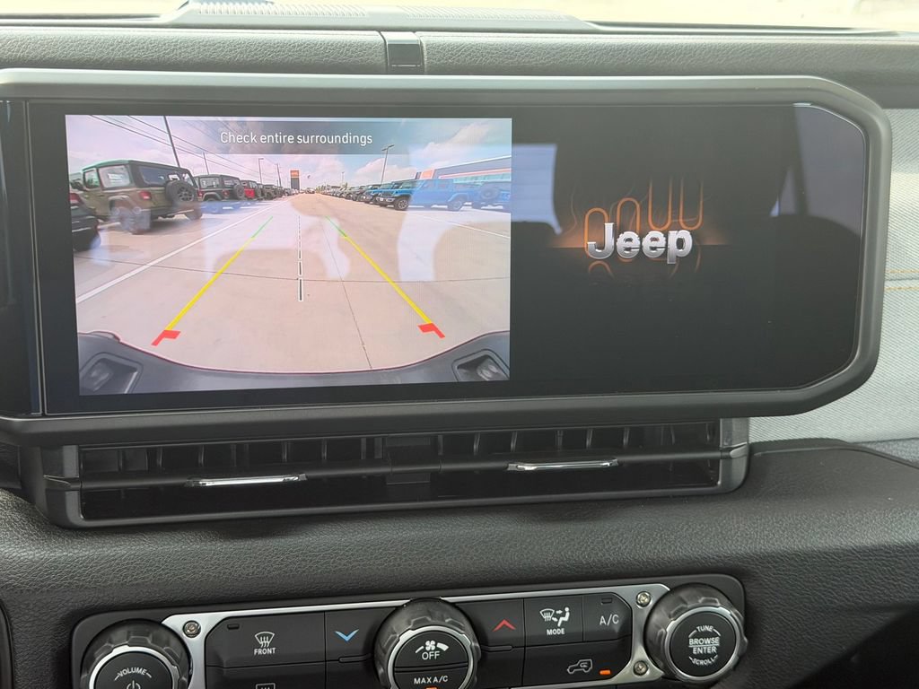 New 2026 Jeep Gladiator Sport AWD/4WD image 15