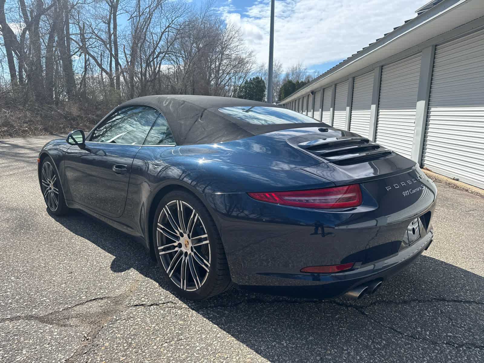Used 2015 Porsche 911 Carrera S RWD image 3