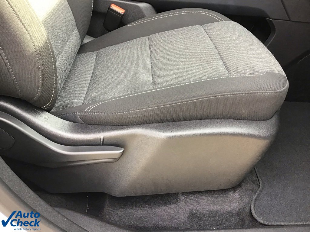 Used 2025 GMC Acadia Elevation image 25