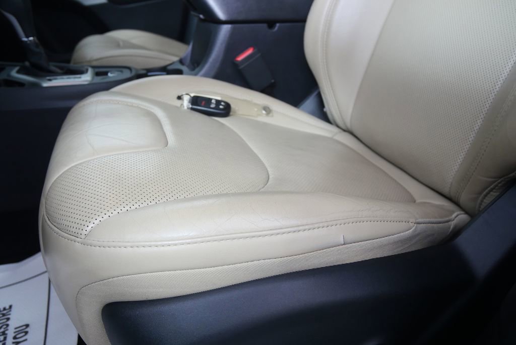 Used 2017 Jeep Cherokee Limited w/ Luxury Group image 9