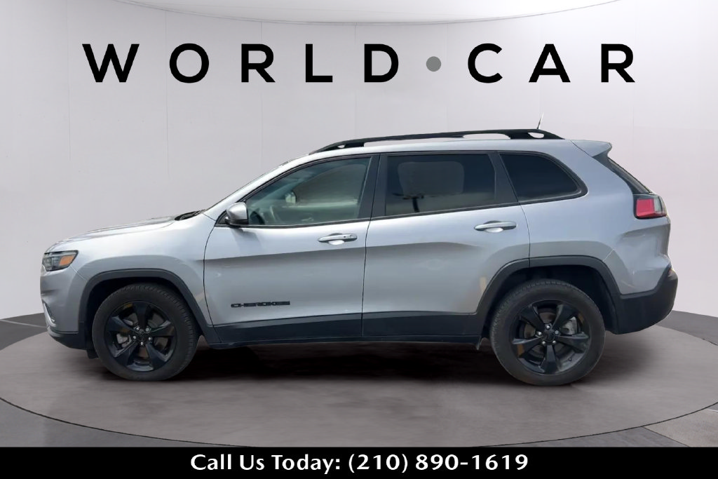 Used 2021 Jeep Cherokee Latitude Plus FWD image 6