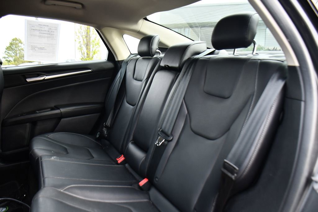 Used 2018 Ford Fusion Titanium FWD image 14