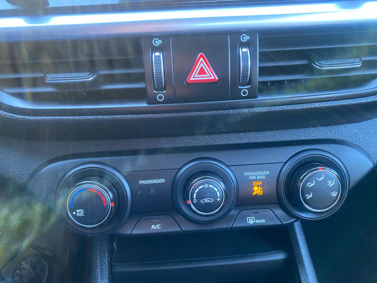 Used 2023 Kia Forte LX image 16