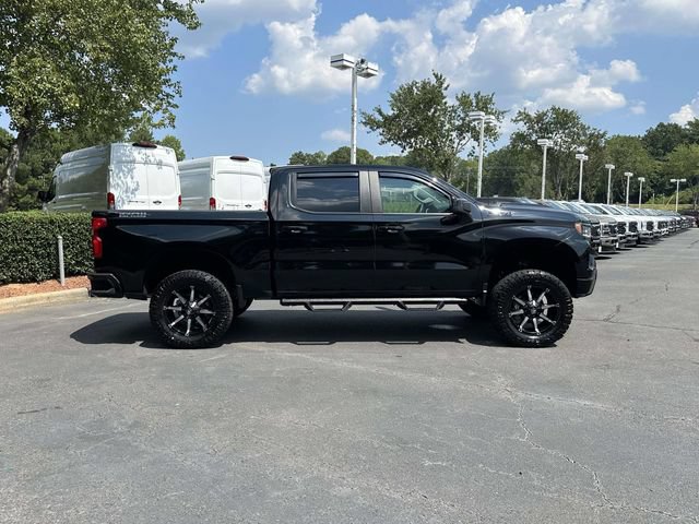 Used 2025 Chevrolet Silverado 1500 LT Trail Boss w/ Dark Appearance Package AWD/4WD image 16
