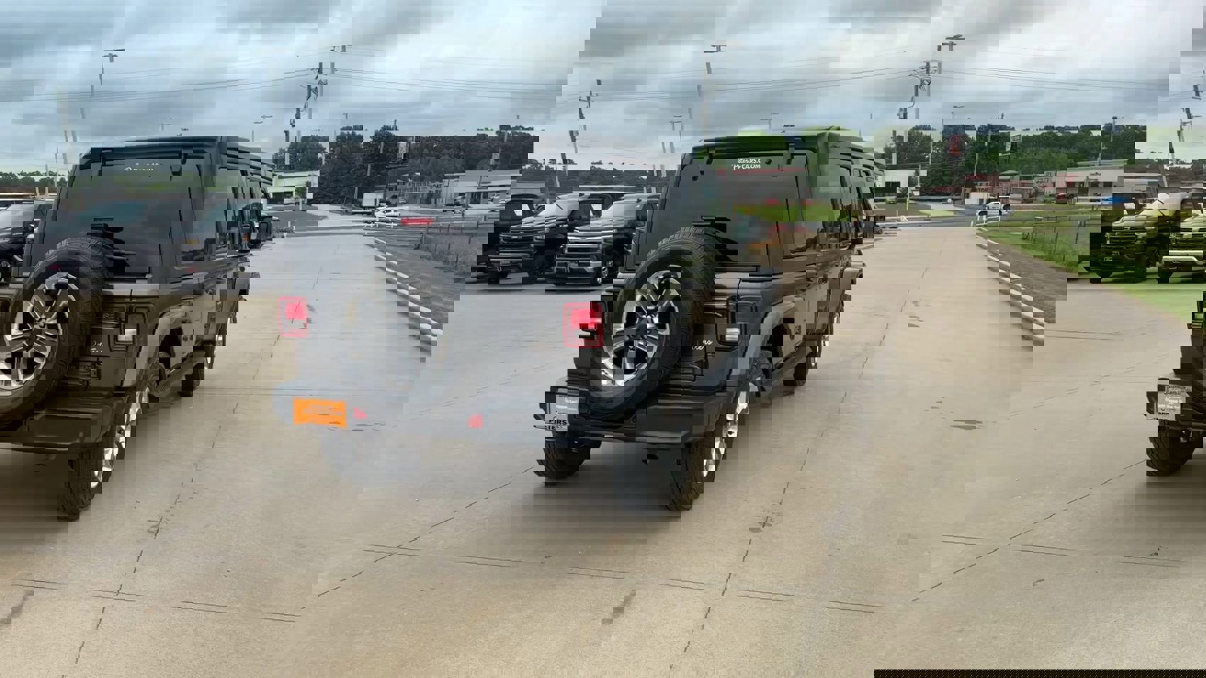 Used 2020 Jeep Wrangler Unlimited Sahara image 7