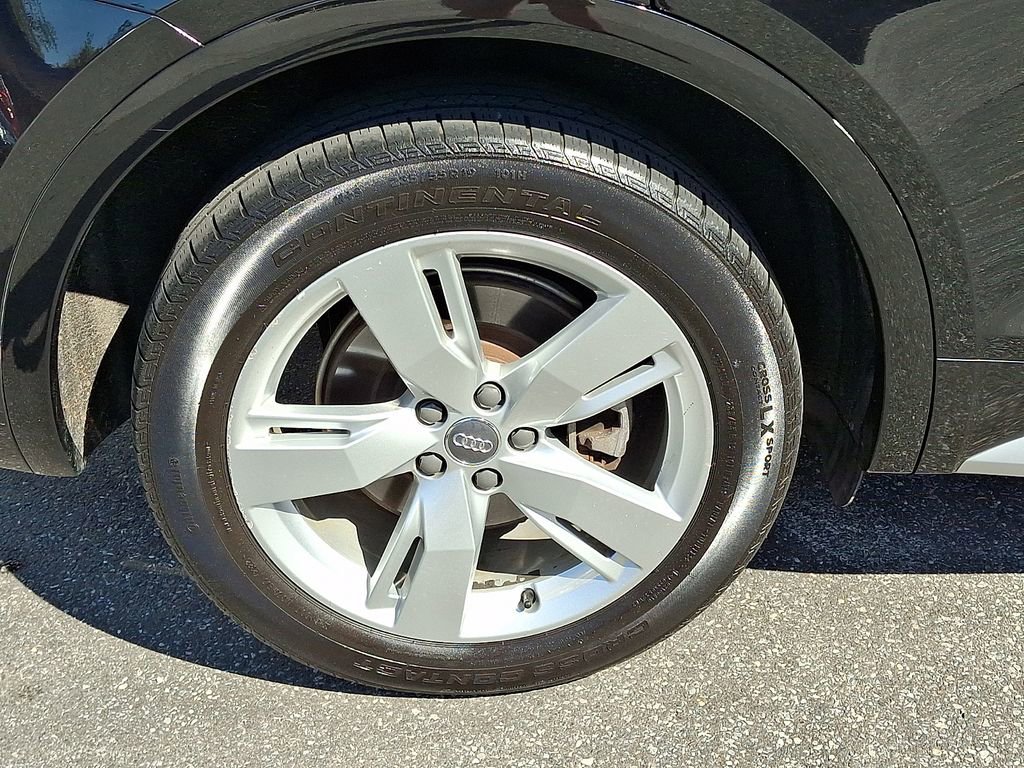 Used 2019 Audi Q5 Premium w/ Premium Plus Package AWD/4WD image 8