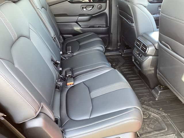 Used 2025 Honda Pilot EX-L image 15