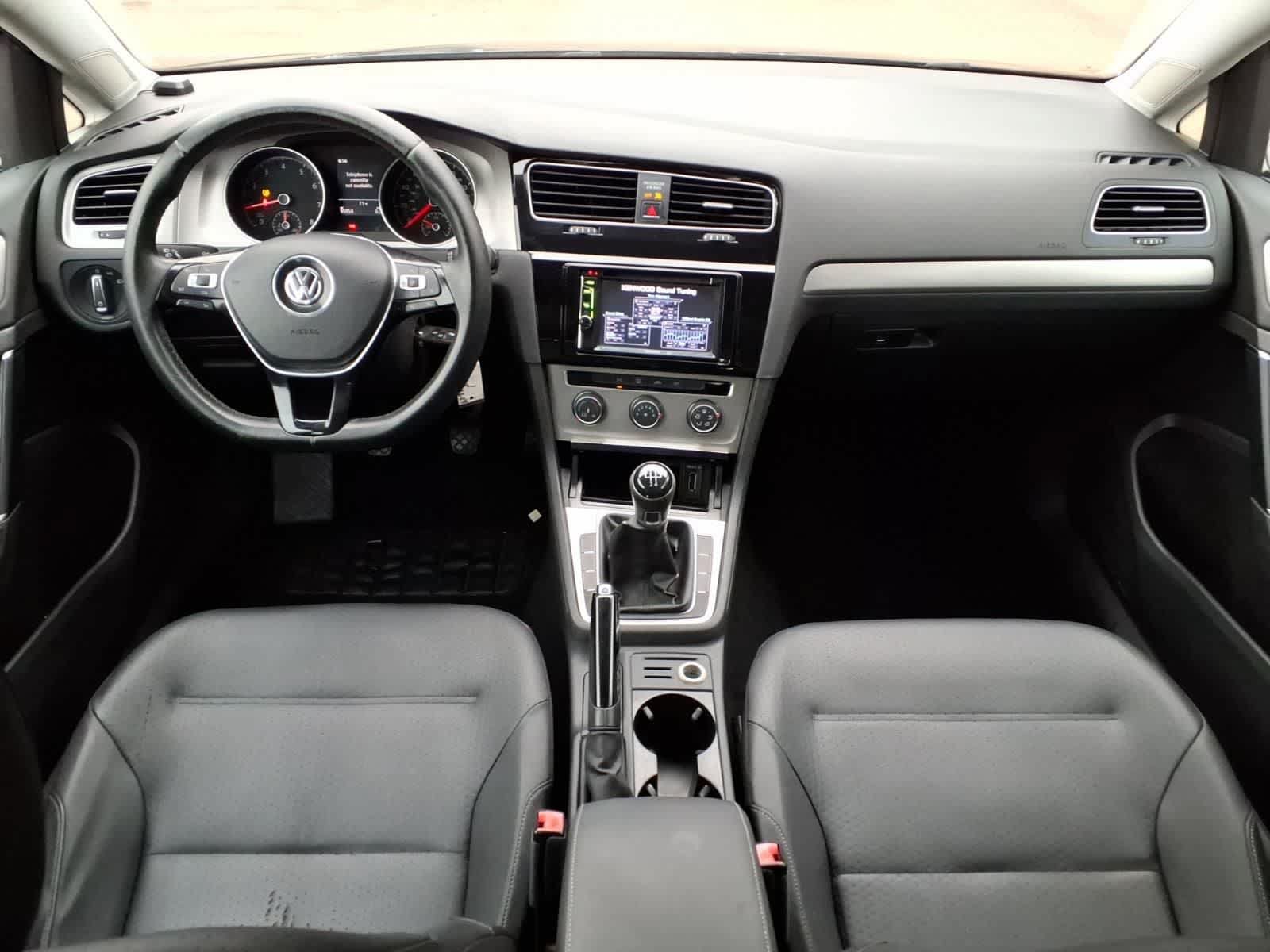 Used 2015 Volkswagen Golf S FWD image 10