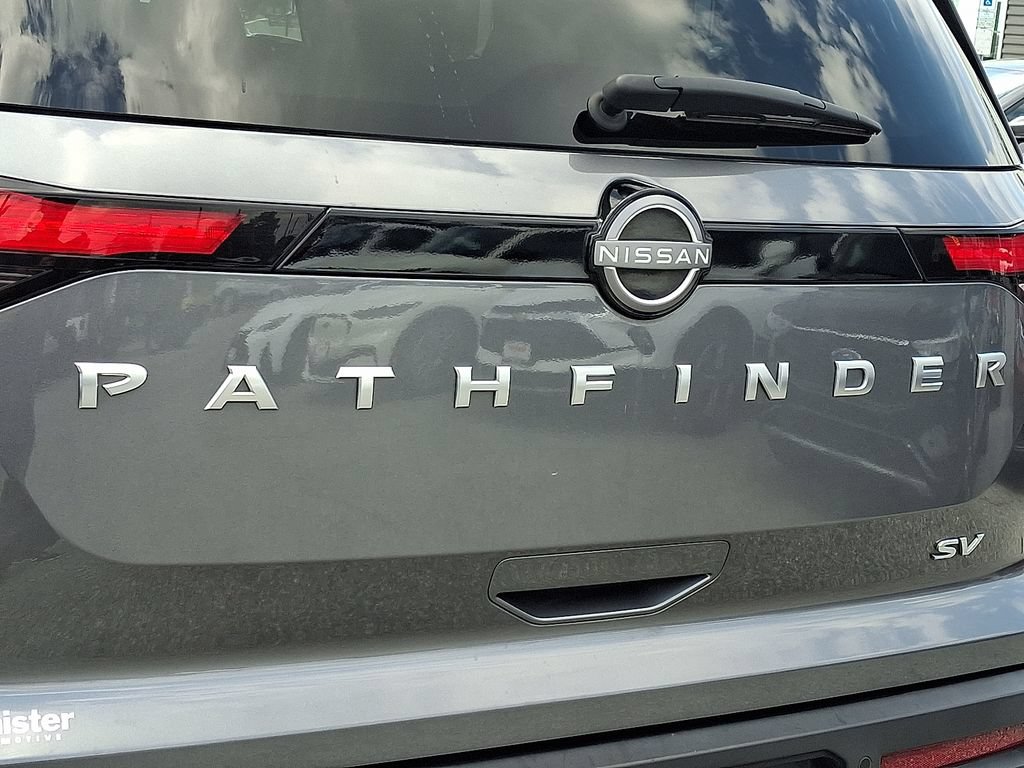 Used 2024 Nissan Pathfinder SV FWD image 29