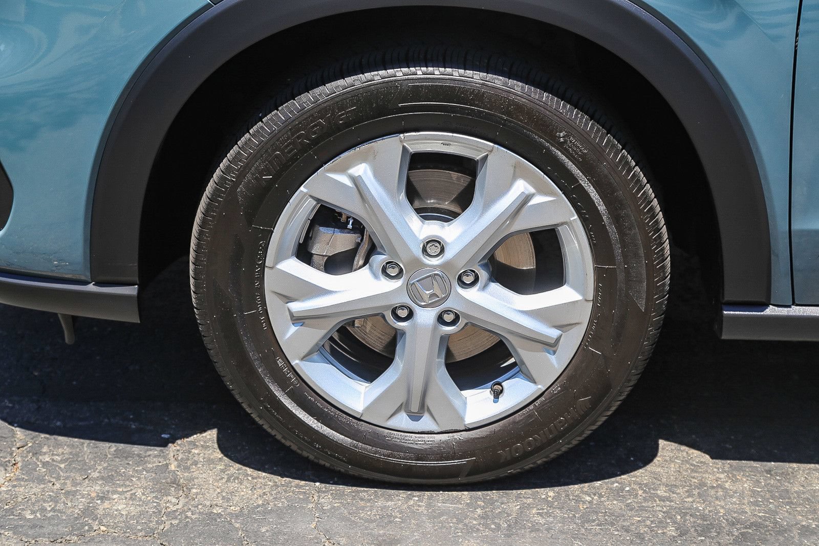 Used 2025 Honda HR-V LX image 9