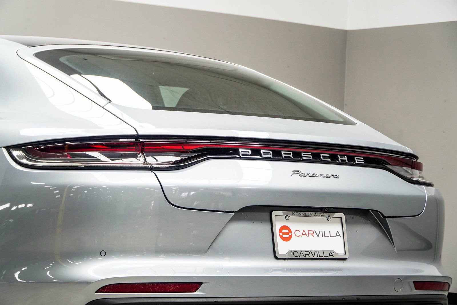 Used 2021 Porsche Panamera 4 image 18