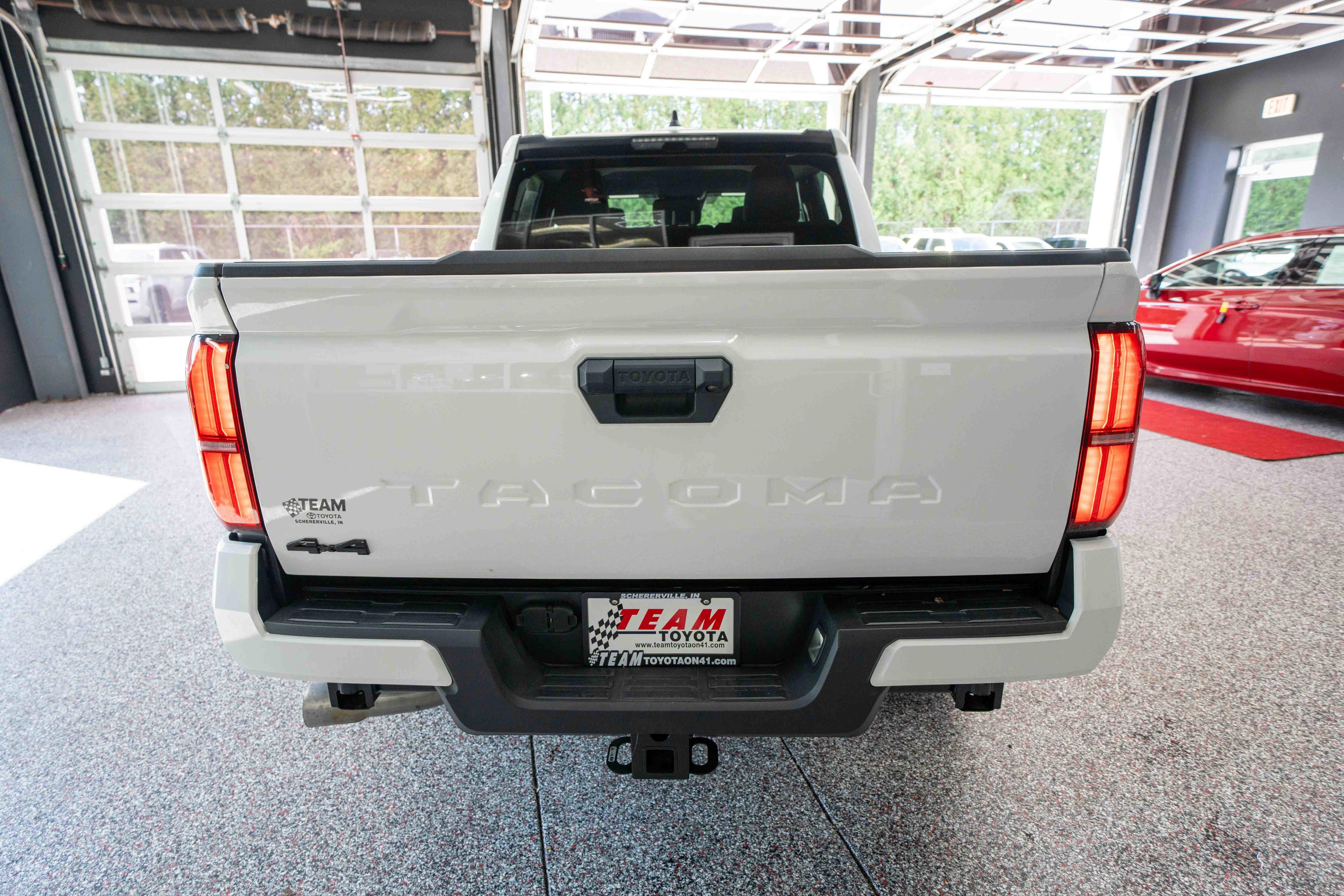 Used 2024 Toyota Tacoma SR5 AWD/4WD image 3