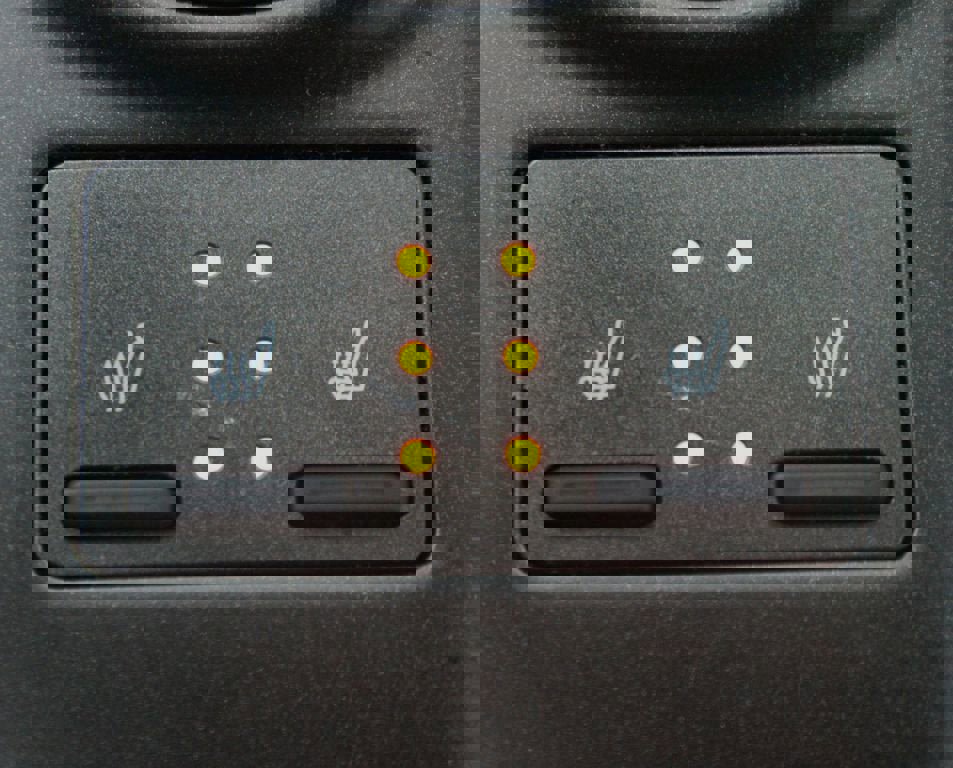 Used 2024 Toyota Camry SE image 8