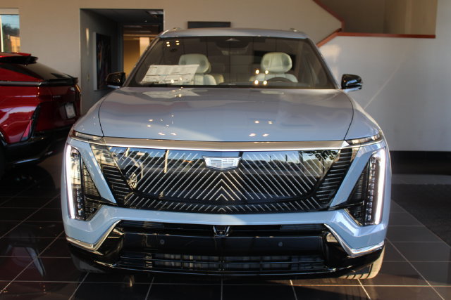 New 2027 Cadillac Vistiq Premium Luxury w/ LPO, Floor Liner Package AWD/4WD image 2