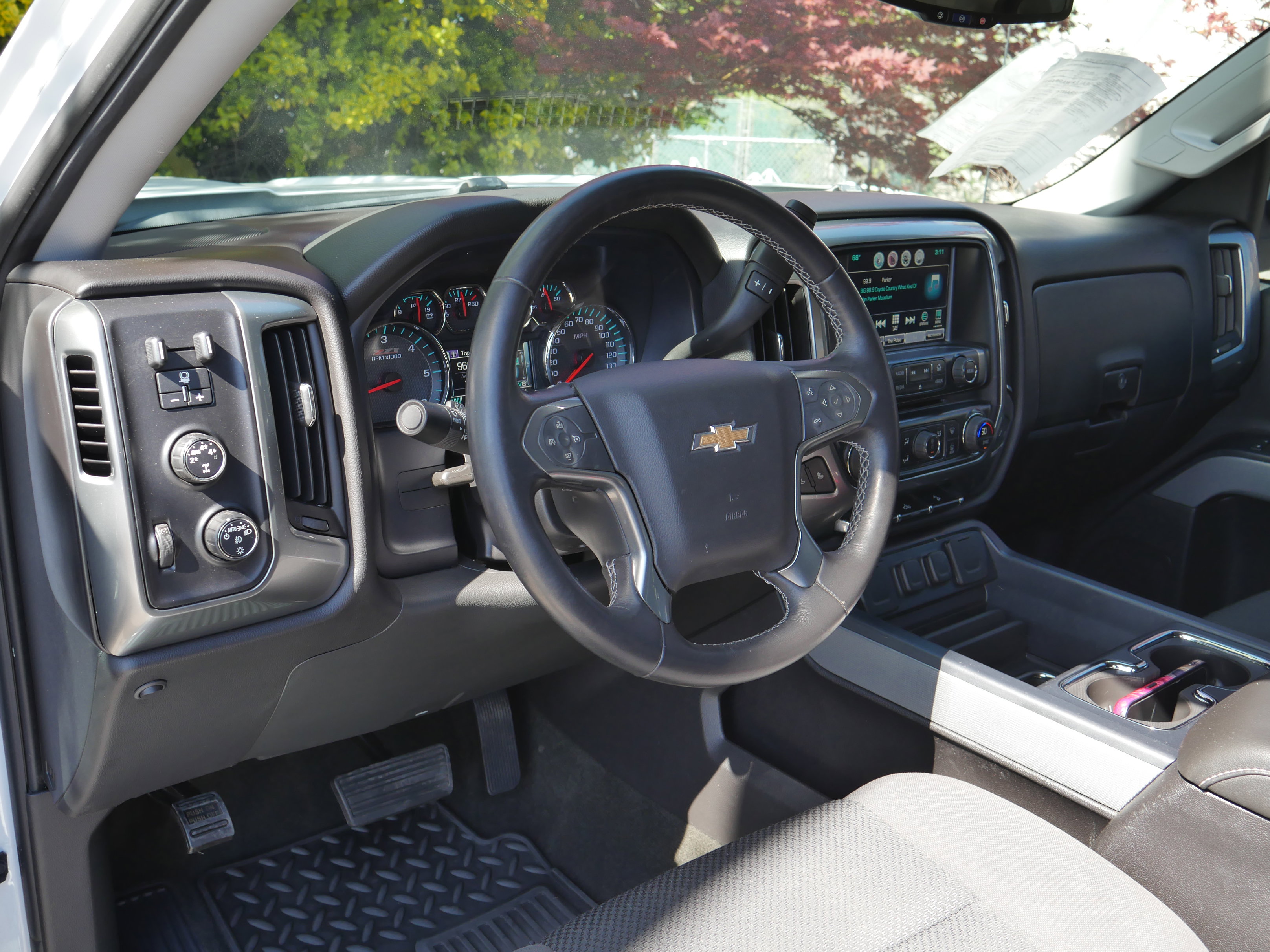 Used 2016 Chevrolet Silverado 1500 LT w/ All Star Edition AWD/4WD image 4