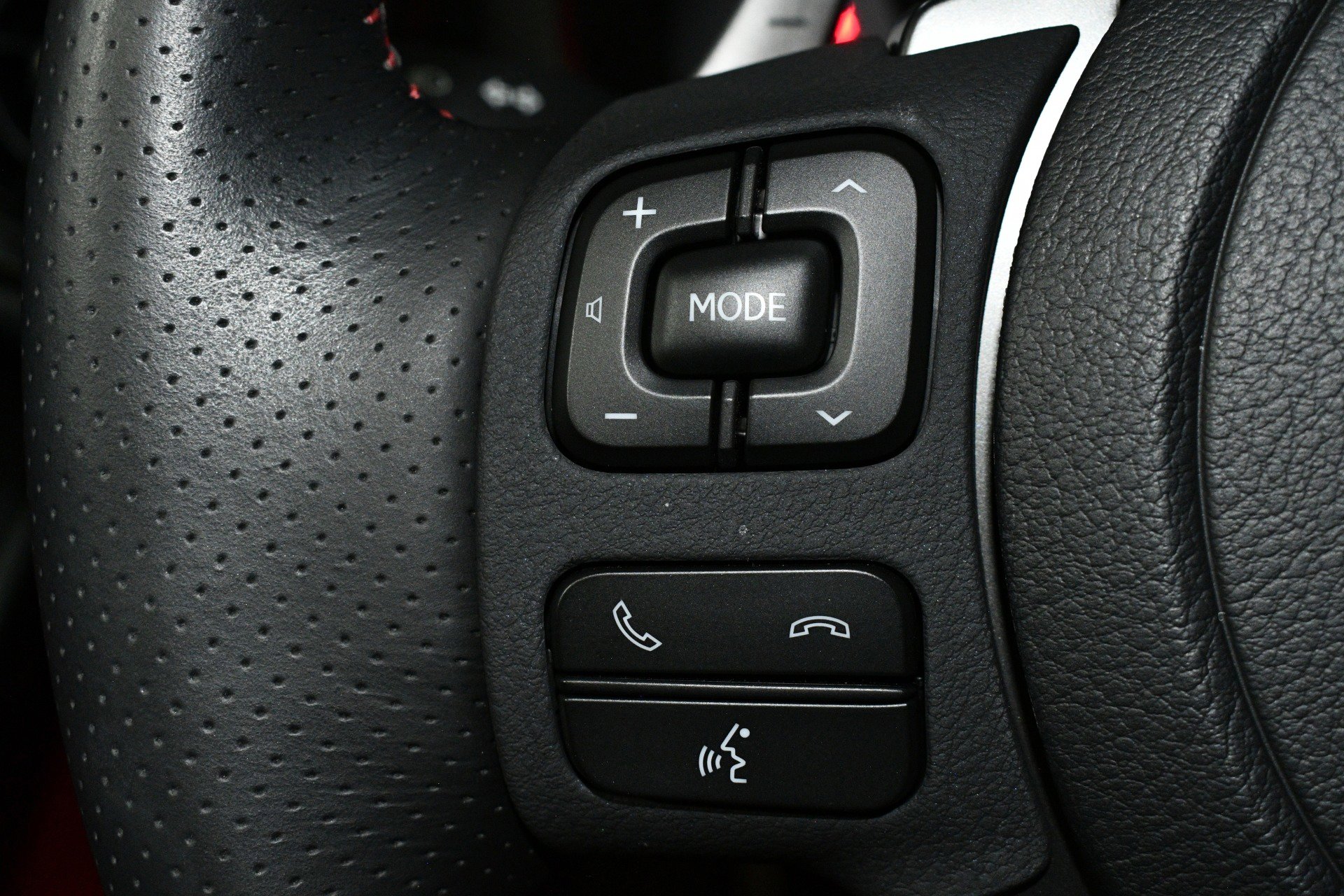 Used 2025 Lexus IS 350 F Sport w/ Navigation Package RWD image 27