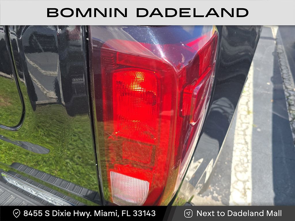 Used 2022 GMC Sierra 1500 Elevation image 5