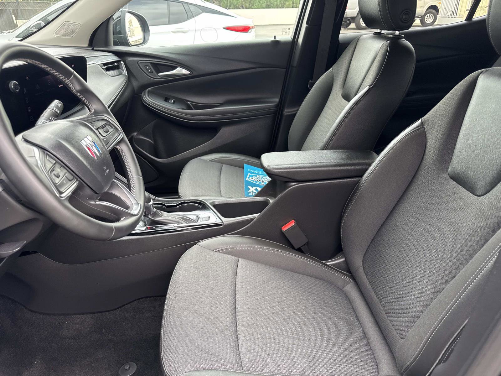 Used 2025 Buick Encore GX Preferred image 21
