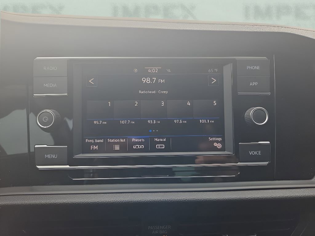 Used 2023 Volkswagen Jetta SE FWD image 19