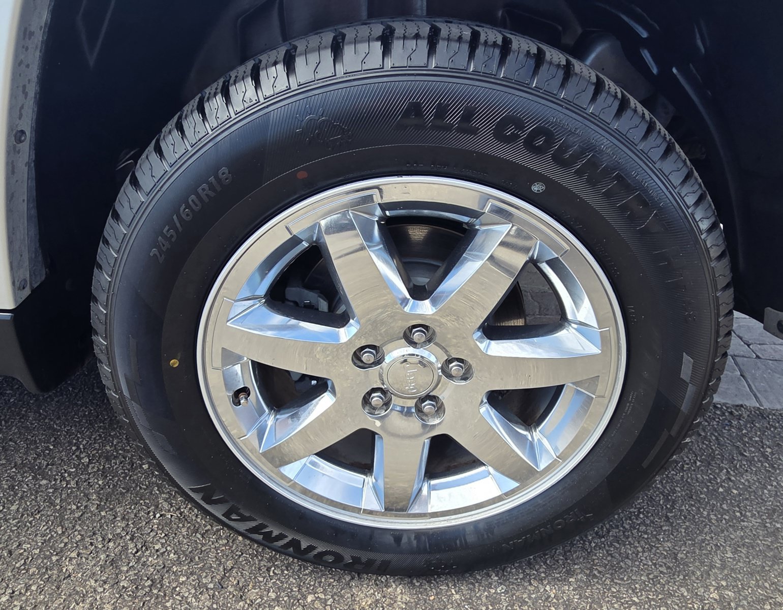 Used 2012 Jeep Liberty Sport AWD/4WD image 9