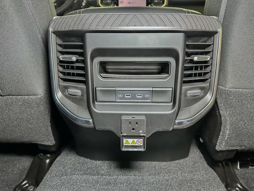 New 2026 RAM 2500 Big Horn AWD/4WD image 23
