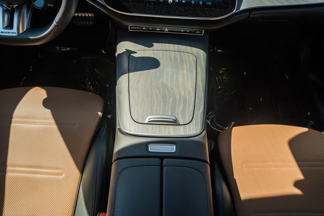Used 2025 Mercedes-Benz E 53 AMG e 4MATIC Sedan image 29