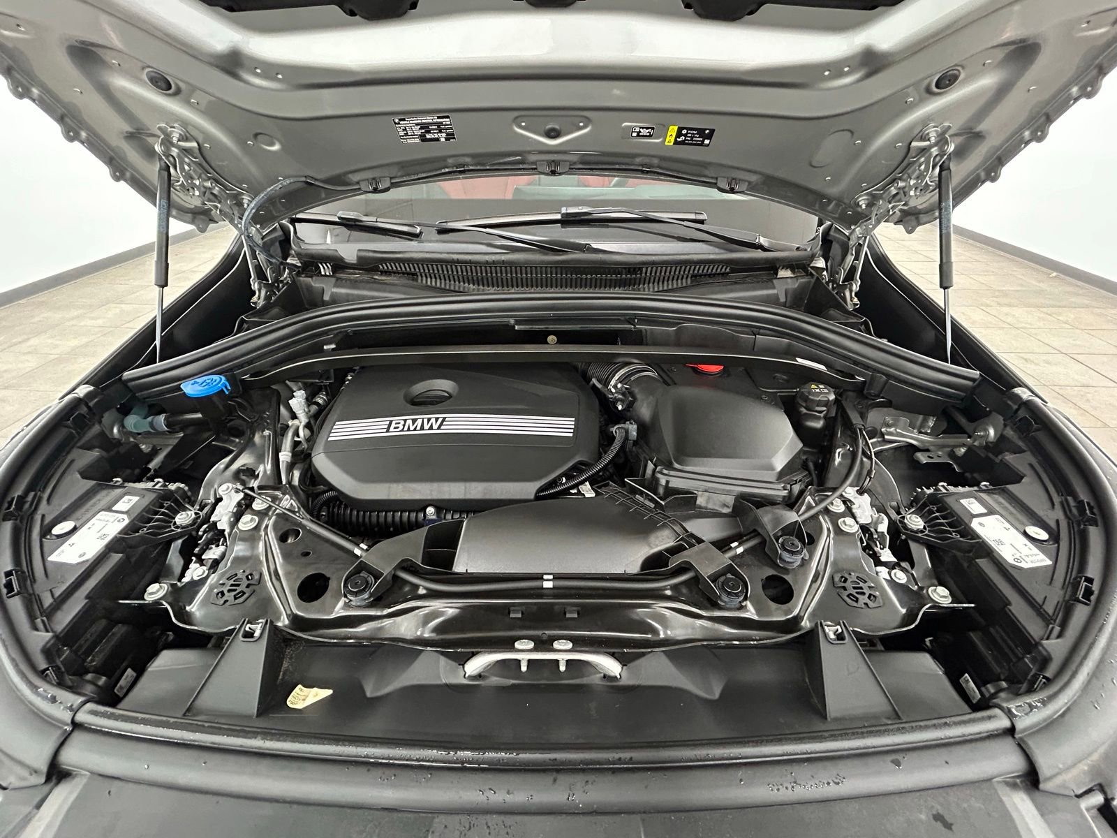 Used 2025 BMW X1 xDrive28i w/ Technology Package image 40