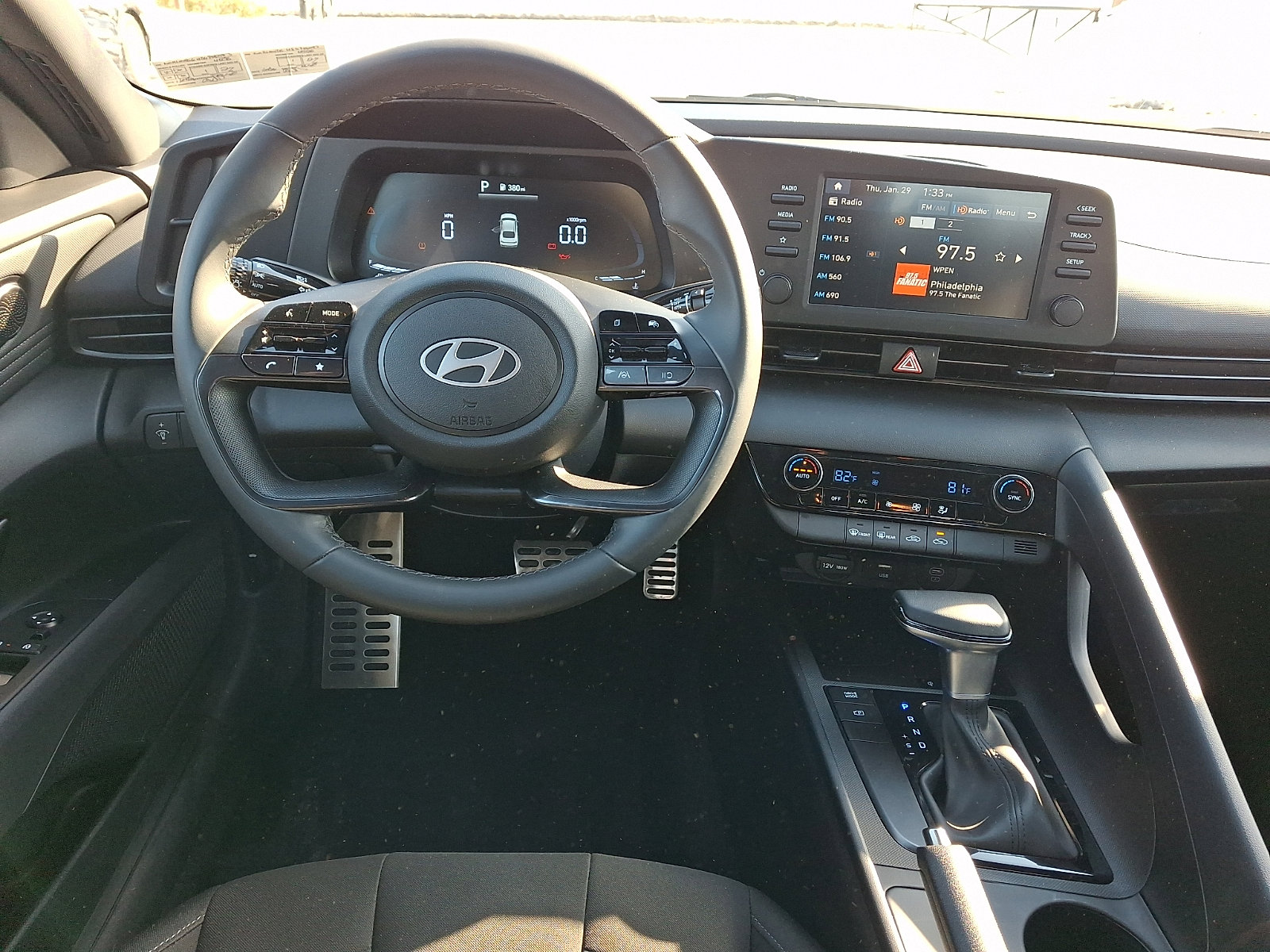 Certified 2025 Hyundai Elantra Sport image 11
