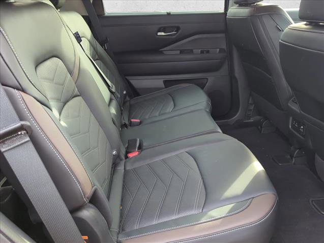 Used 2025 Nissan Pathfinder Platinum w/ Cargo Package FWD image 24