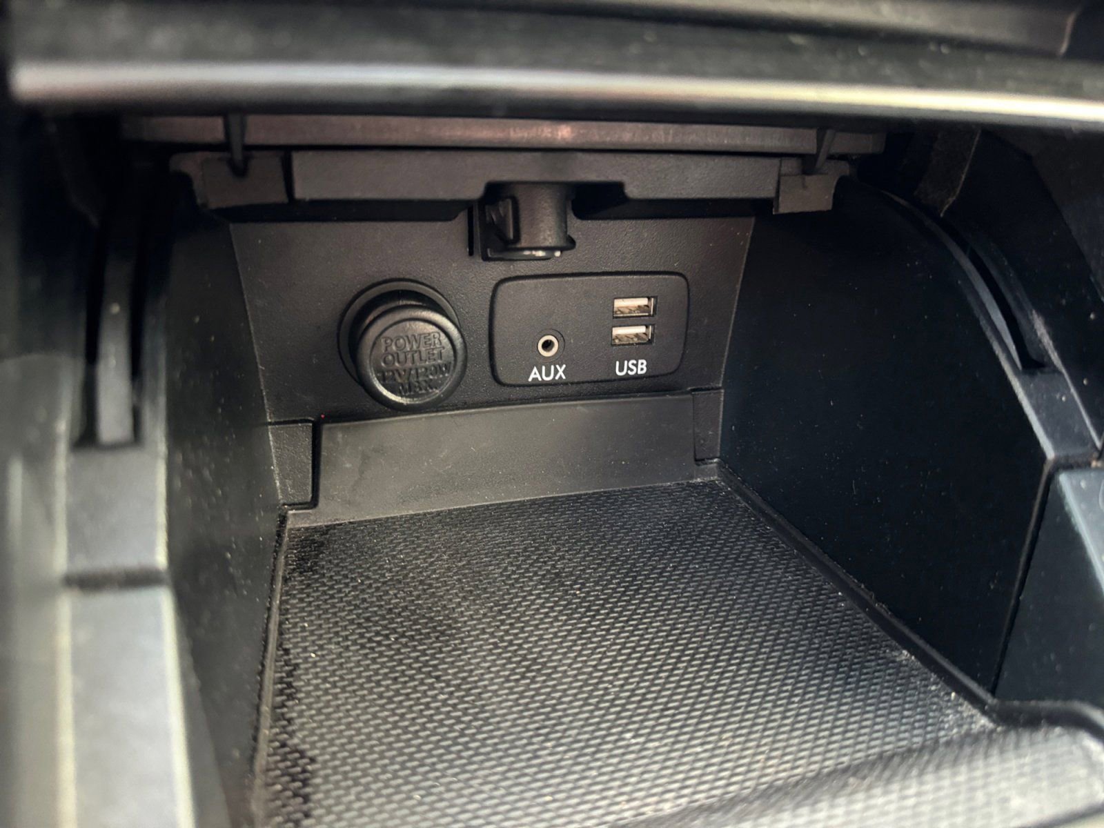 Used 2015 Subaru Outback 3.6R Limited image 23