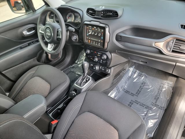 Certified 2023 Jeep Renegade Latitude AWD/4WD image 25