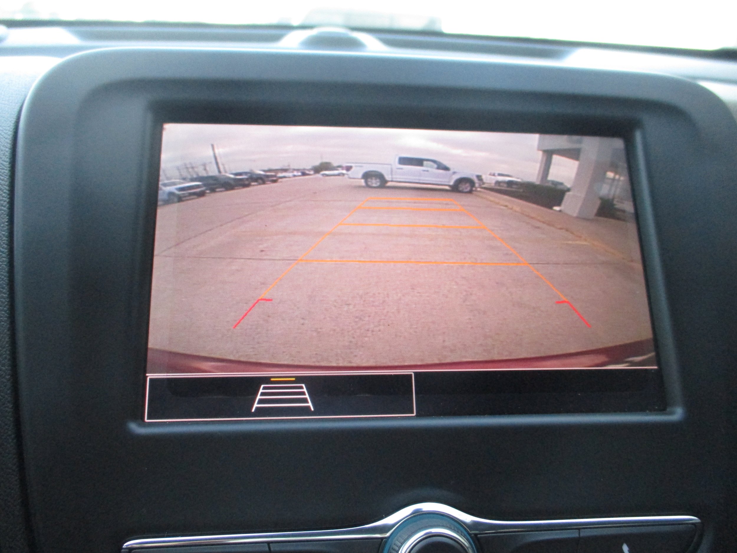 Used 2024 Chevrolet Equinox LT FWD image 22
