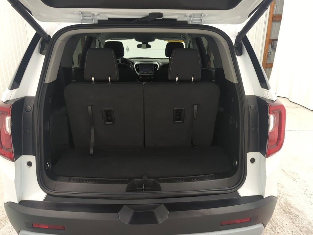 Used 2023 GMC Acadia SLE w/ Driver Convenience Package image 9