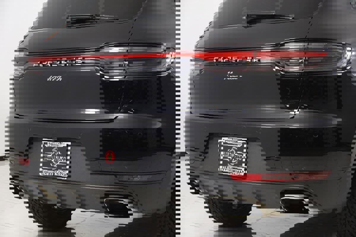 Used 2020 Porsche Macan image 48