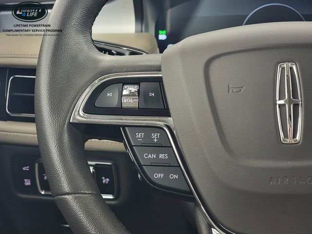 Used 2022 Lincoln Nautilus AWD w/ Premium Package image 27