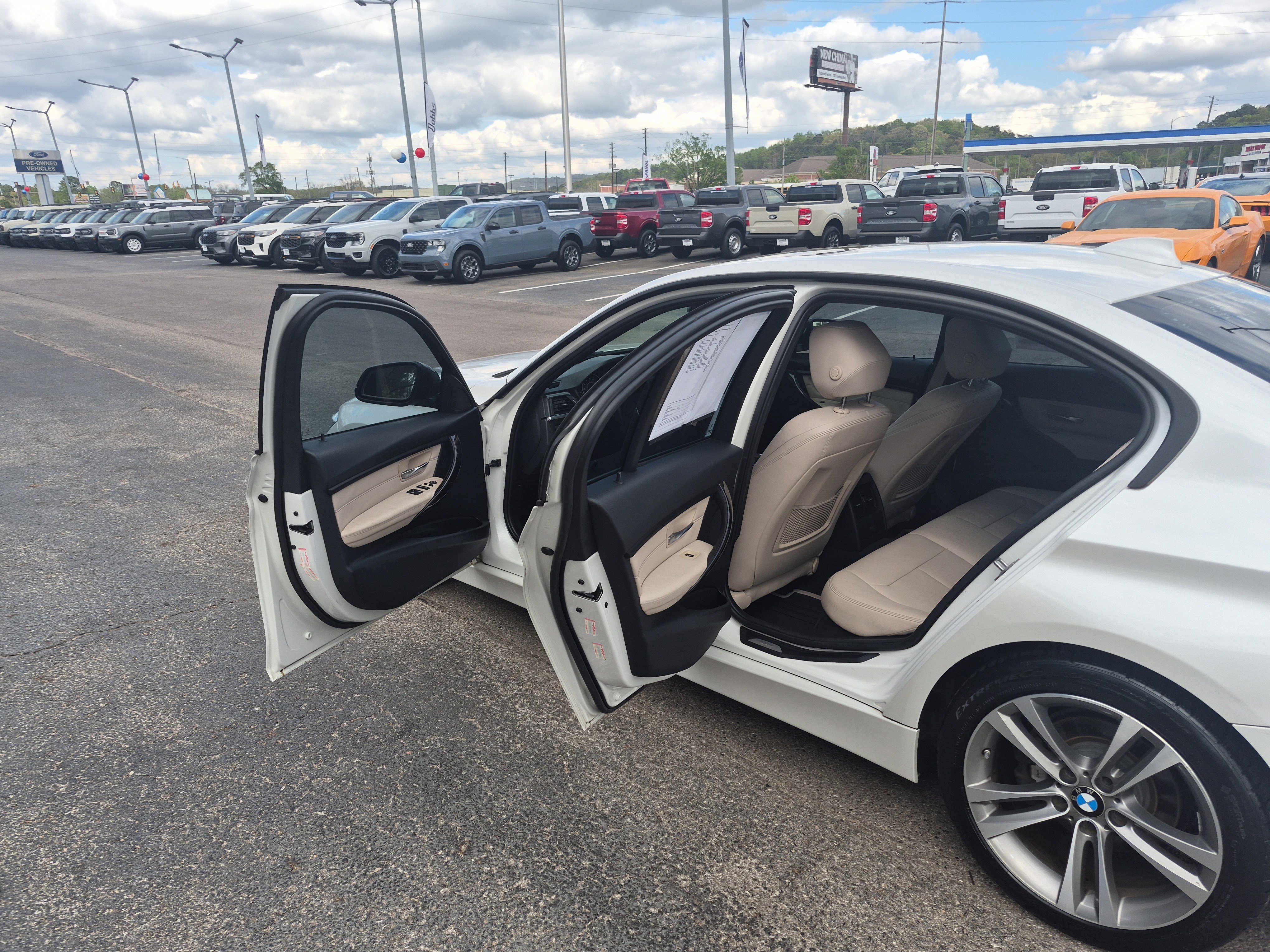 Used 2014 BMW 328i Sedan RWD image 13