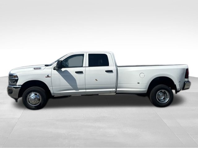 New 2026 RAM 3500 Tradesman w/ Chrome Appearance Group A AWD/4WD image 2
