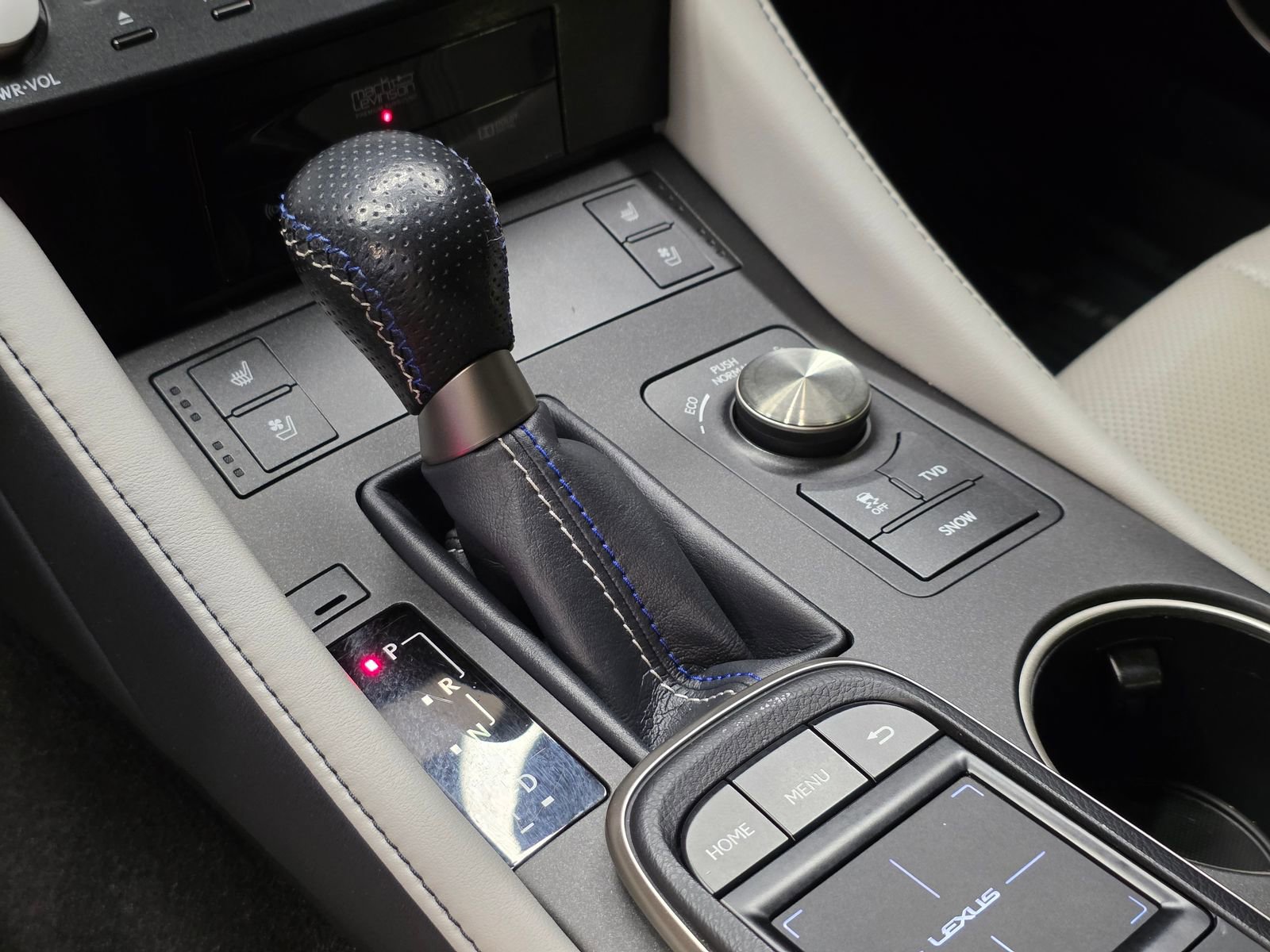Used 2015 Lexus RC F w/ Performance Package RWD image 25
