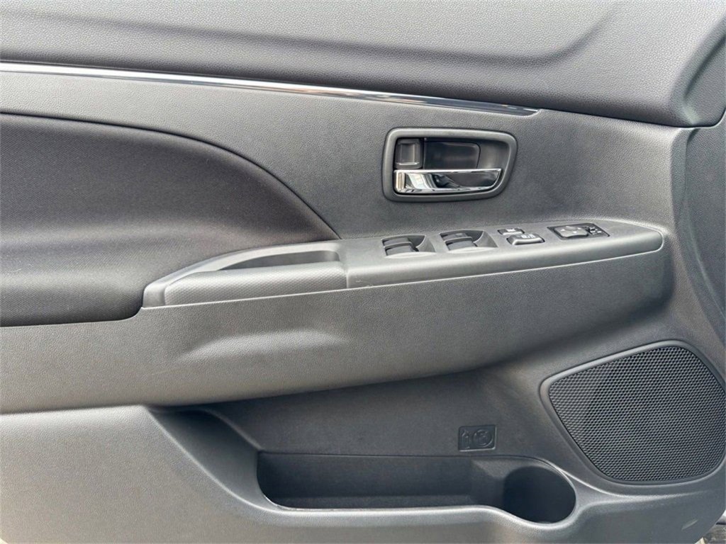 New 2025 Mitsubishi Outlander Sport LE image 22