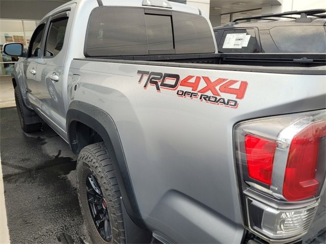 Used 2020 Toyota Tacoma TRD Off-Road image 6