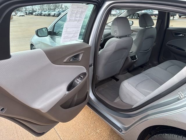 Used 2024 Chevrolet Malibu LT image 33